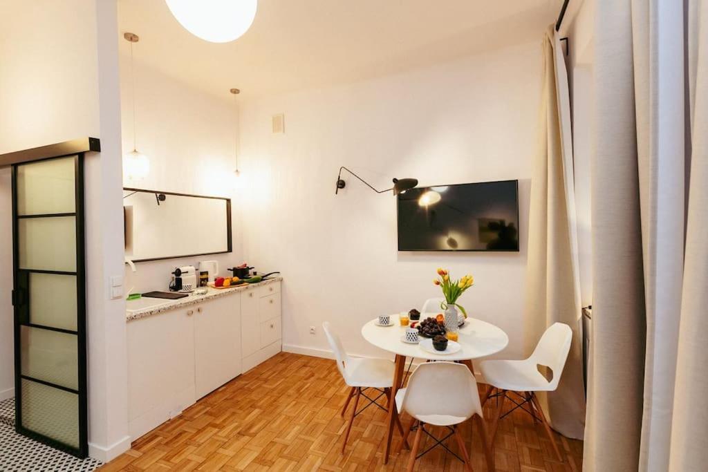 Charming Apartment Next To The Old Town! Варшава Экстерьер фото