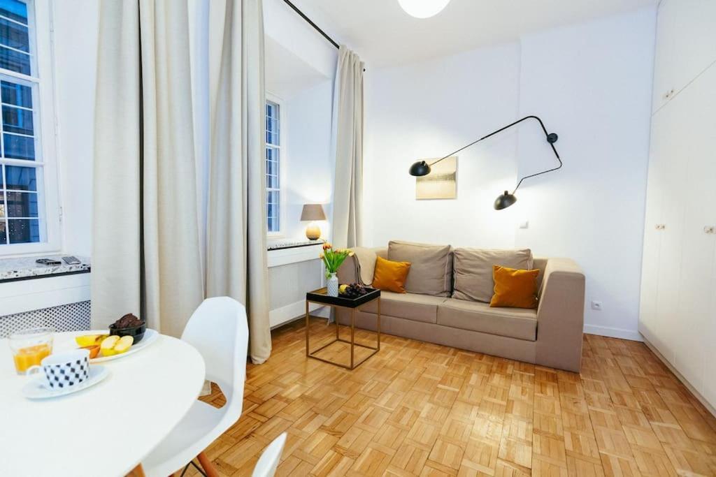 Charming Apartment Next To The Old Town! Варшава Экстерьер фото