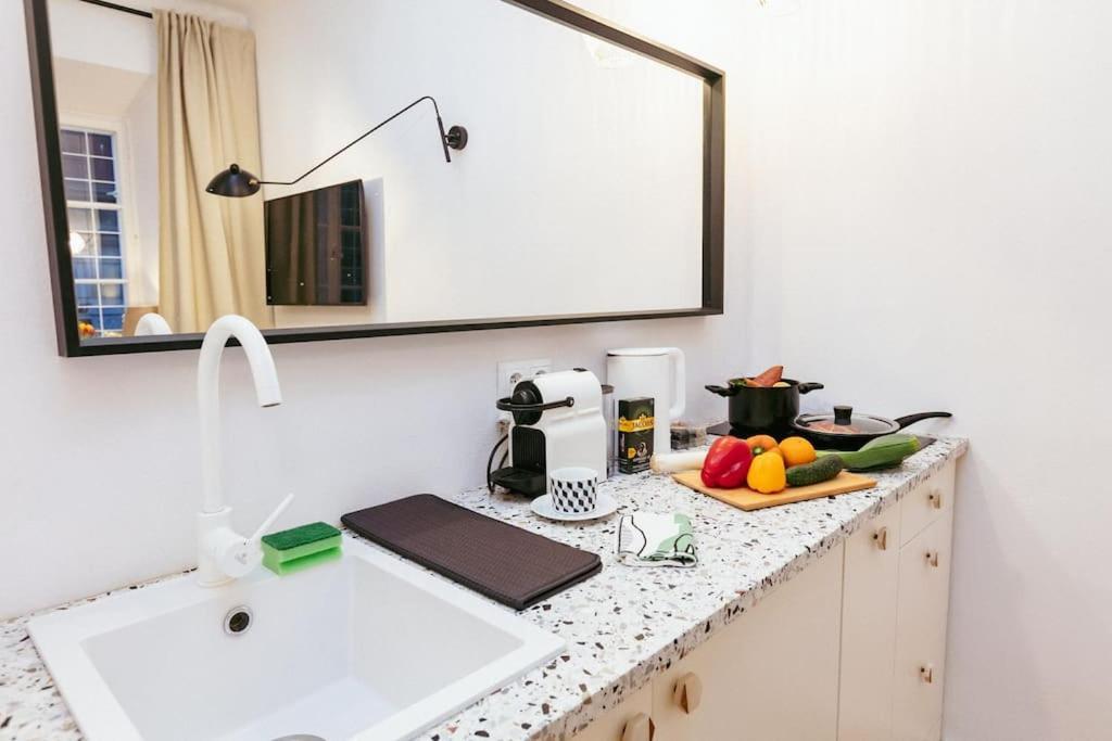 Charming Apartment Next To The Old Town! Варшава Экстерьер фото